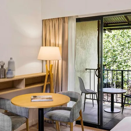 Mercure Darwin Airport Resort Exterior photo